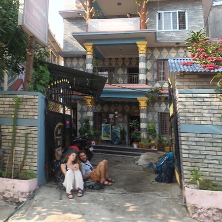פוקהרה Krishna Inn מראה חיצוני תמונה