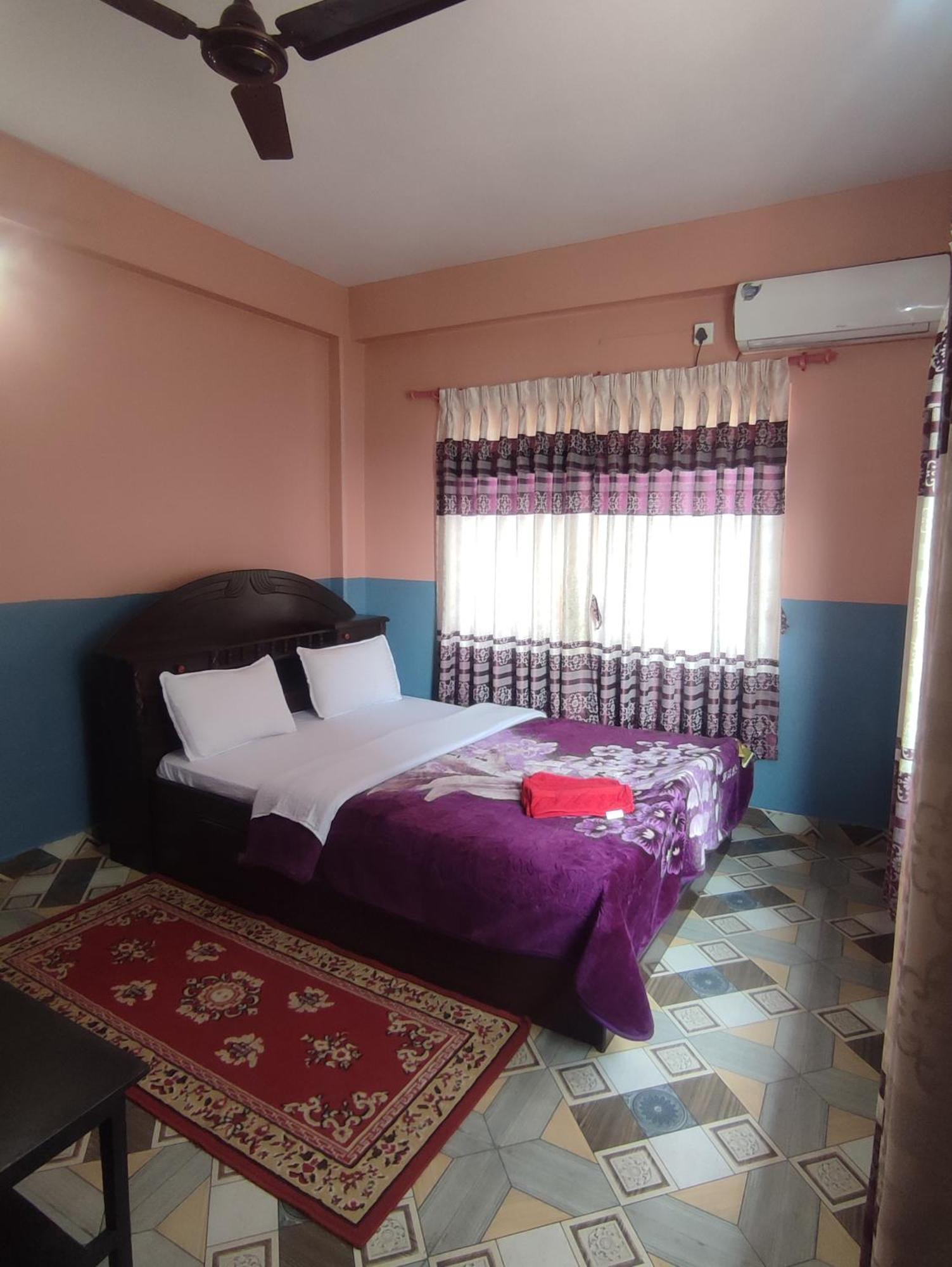 פוקהרה Krishna Inn מראה חיצוני תמונה