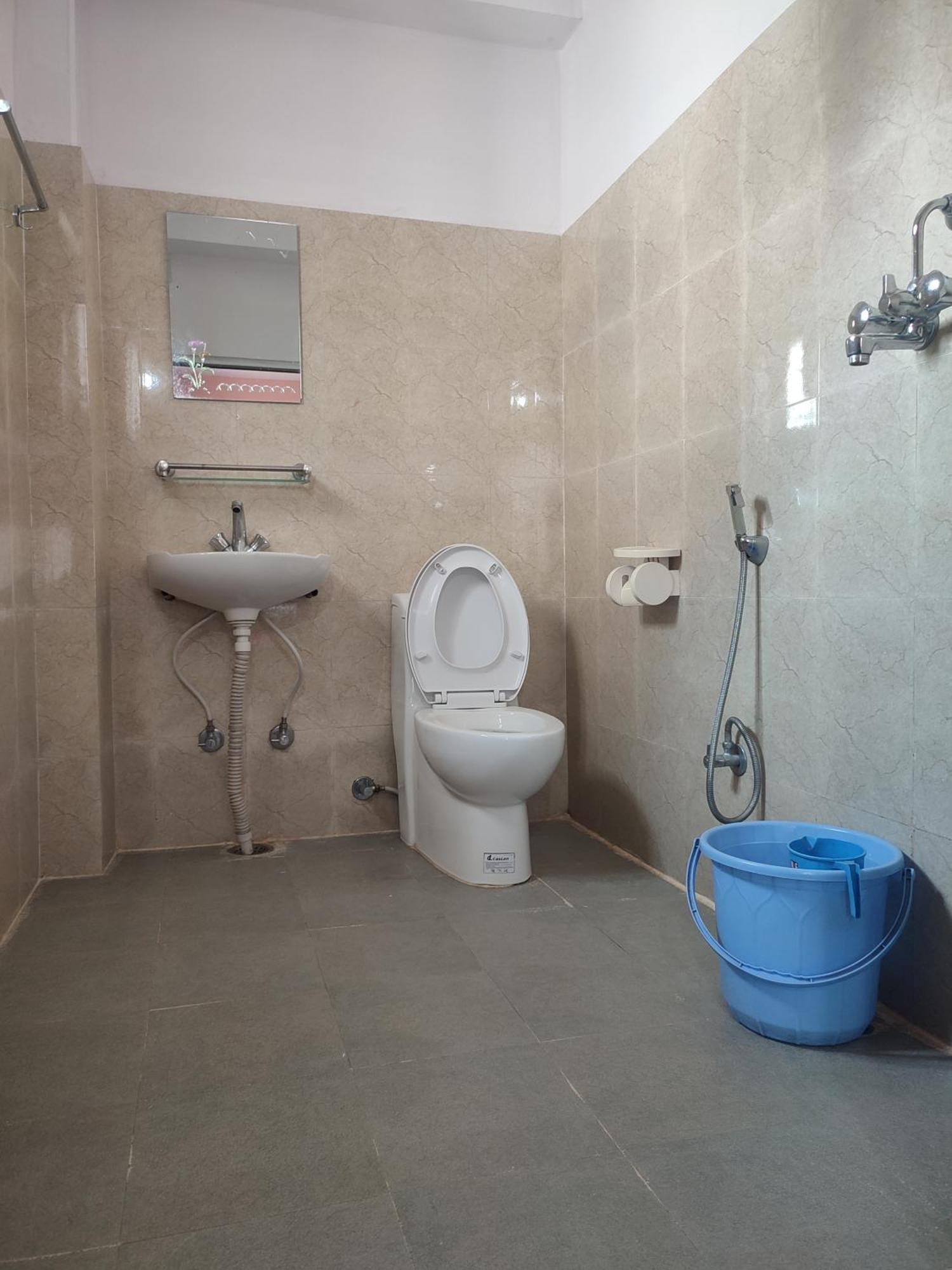 פוקהרה Krishna Inn מראה חיצוני תמונה