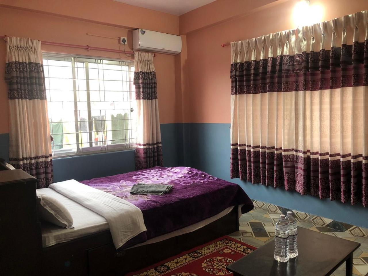 פוקהרה Krishna Inn מראה חיצוני תמונה