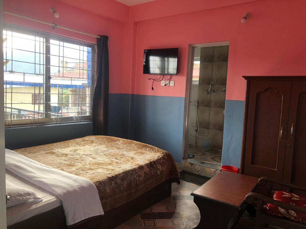פוקהרה Krishna Inn מראה חיצוני תמונה
