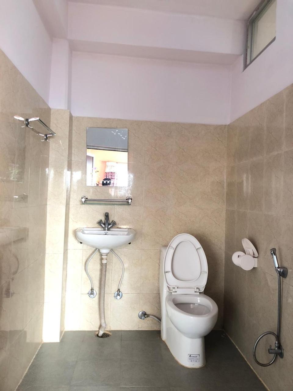 פוקהרה Krishna Inn מראה חיצוני תמונה