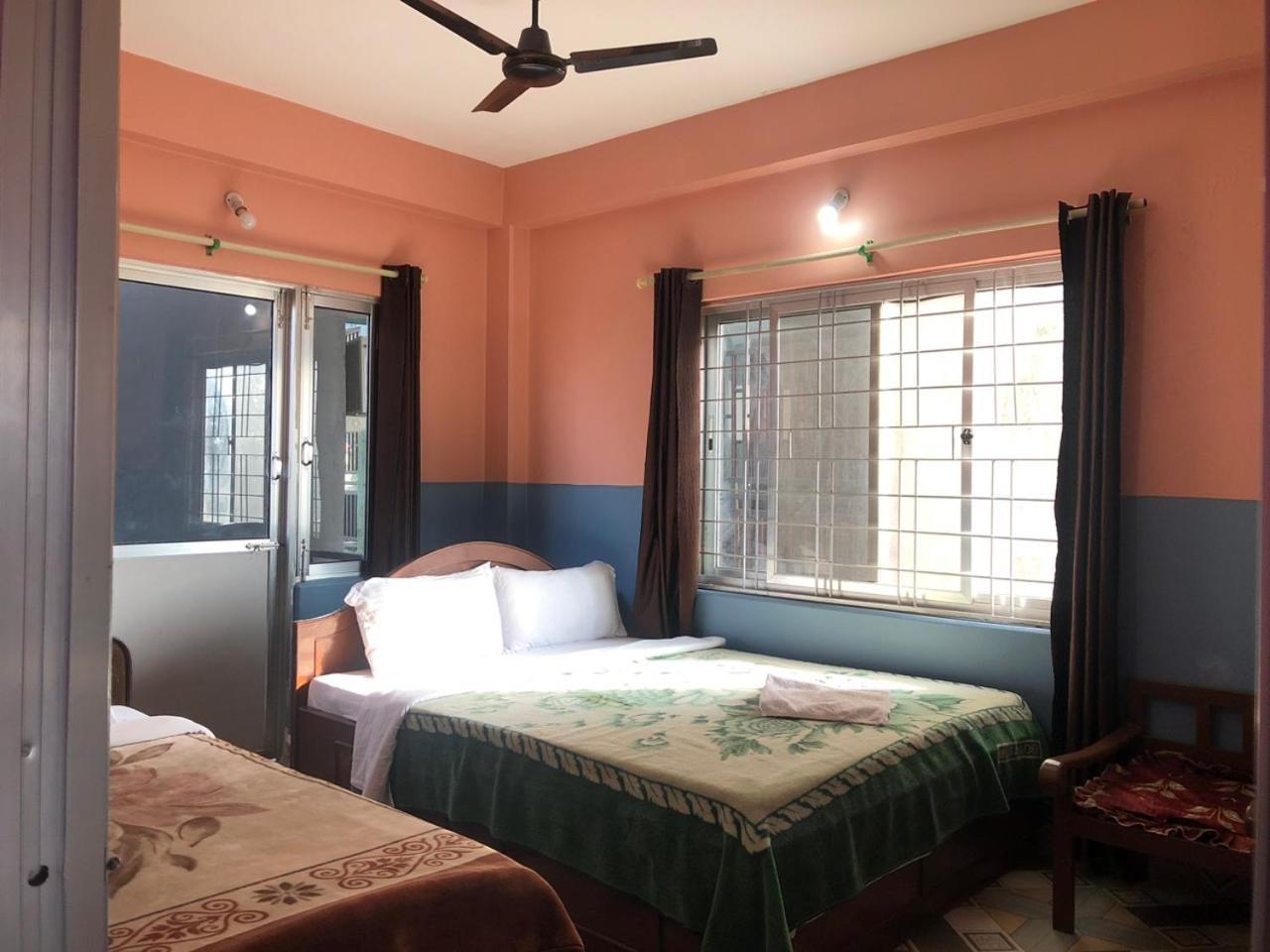 פוקהרה Krishna Inn מראה חיצוני תמונה